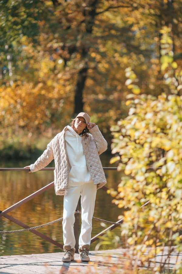 Tendance automnale : décryptage des vêtements incontournables de la saison