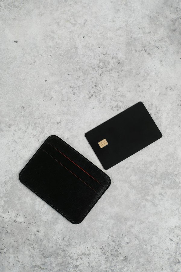 Porte-cartes de gendarmerie : nécessité et critères d'achat de l'accessoire